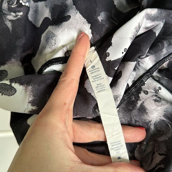 Lululemon Athletica Black Floral Wunder Under High Rise Cropped Legging - Picture 6 of 8